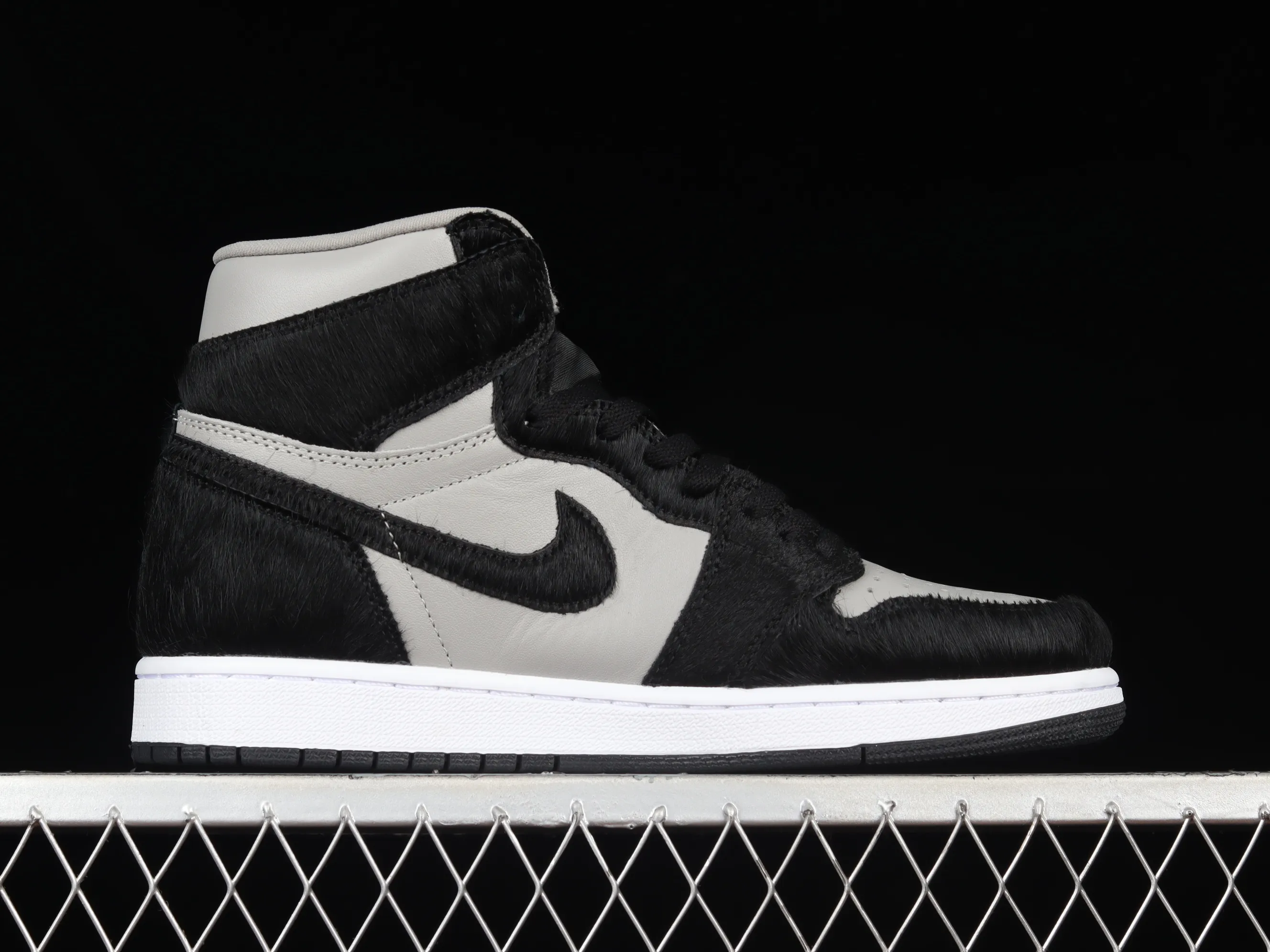 All categories Air Jordan Jordan series basketball shoes Air Jordan 1 High Air Jordan 1 High OG "Twist 2.0" AJ1 Joe 1 Panda 2.0 high-top basketball shoes DZ2523-001